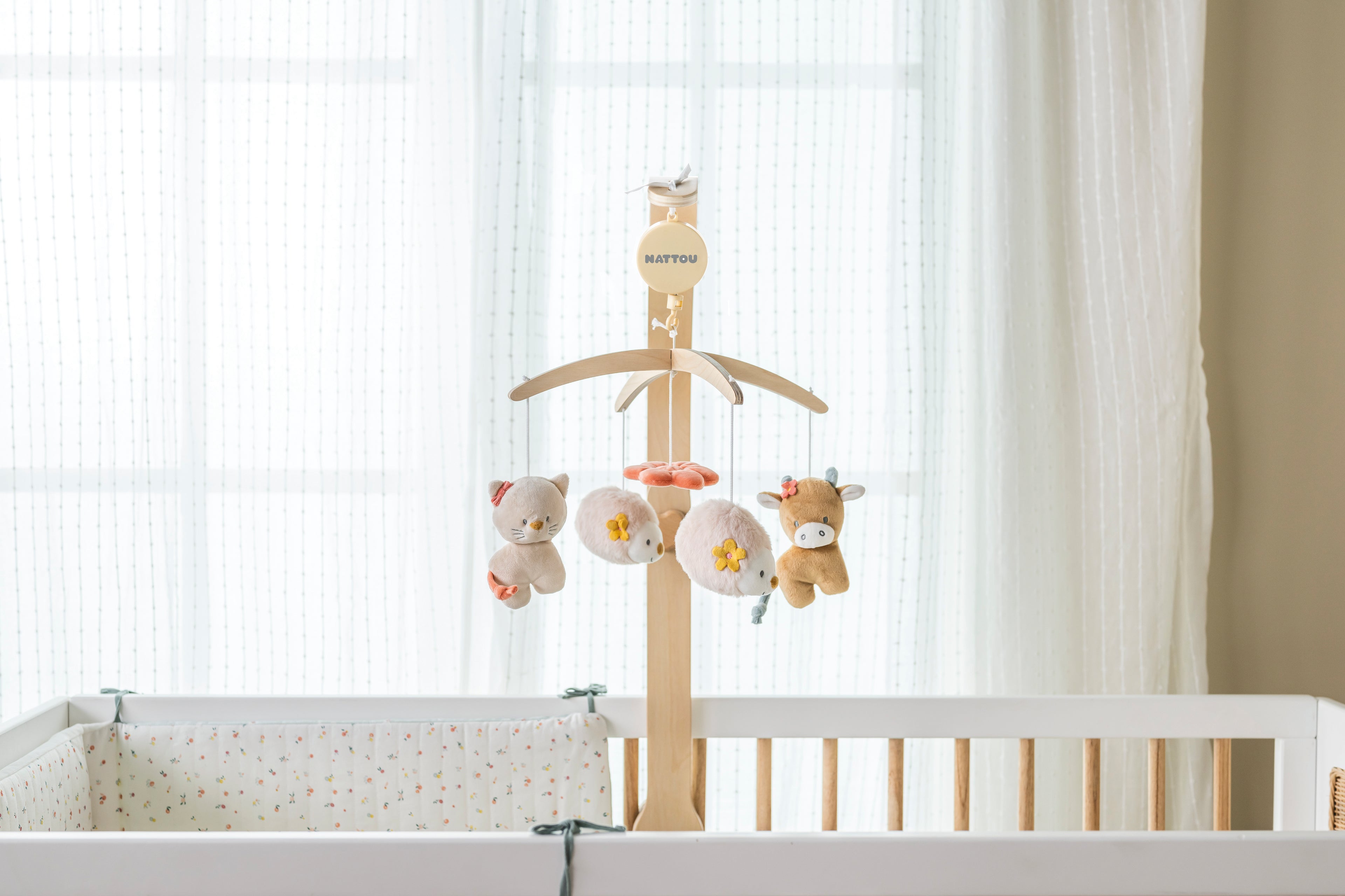 Mobile mit Spieluhr  Mila, Lana und Zoe