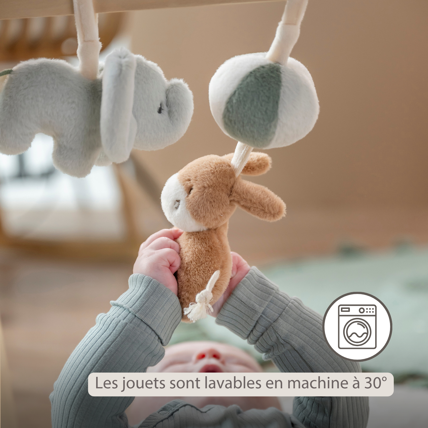 LouLou Wooden Play Arch with Hanging Toys - 60 x 50 x 47 cm - Soft Colours [FR]