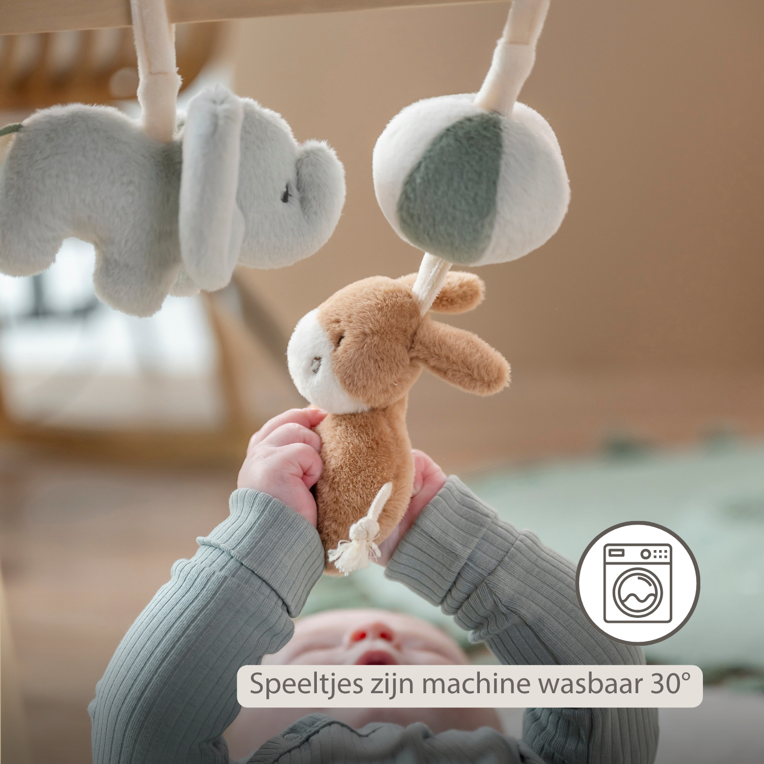 LouLou Wooden Play Arch with Hanging Toys - 60 x 50 x 47 cm - Soft Colours [NL]