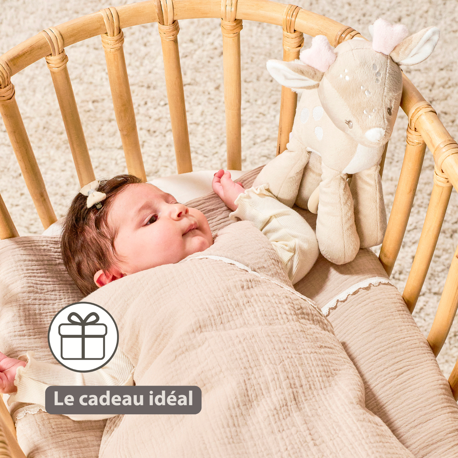 FanFan Musical soft toy little deer - 25 cm - Soft toy with music - Beige [FR]