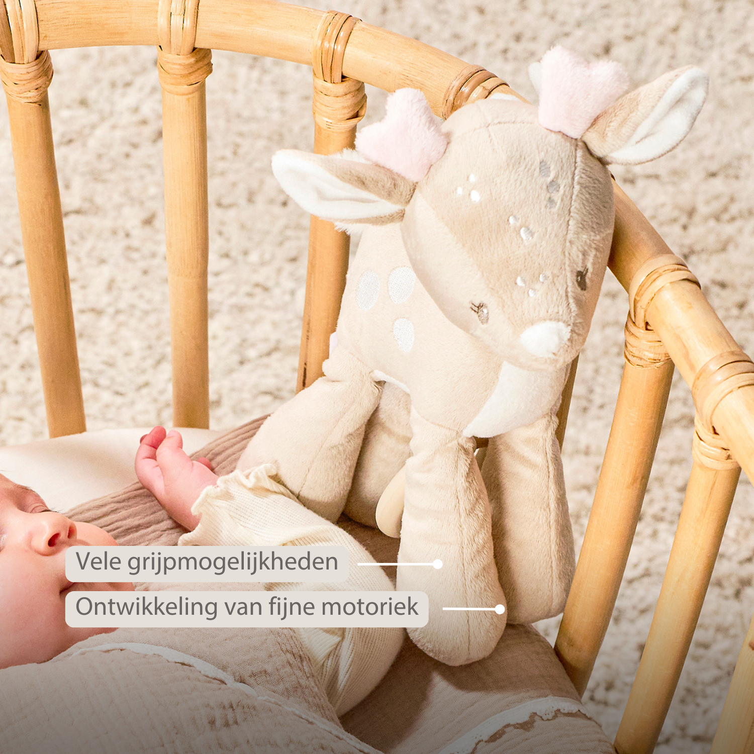 FanFan Musical soft toy little deer - 25 cm - Soft toy with music - Beige [NL]