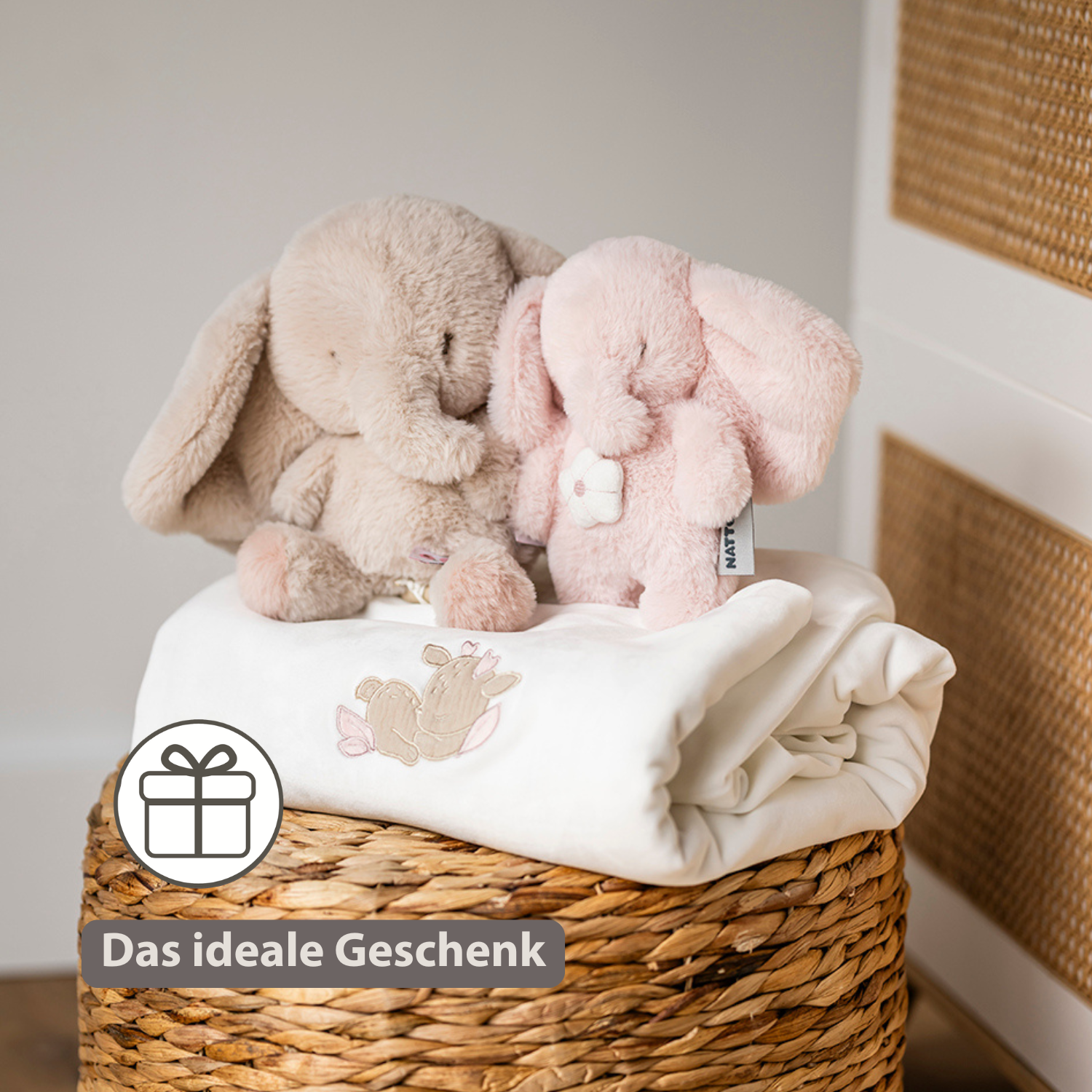 FanFan Musical Cuddle Toy Elephant – 20 cm – Soft Plush with Music – Pink [DE]