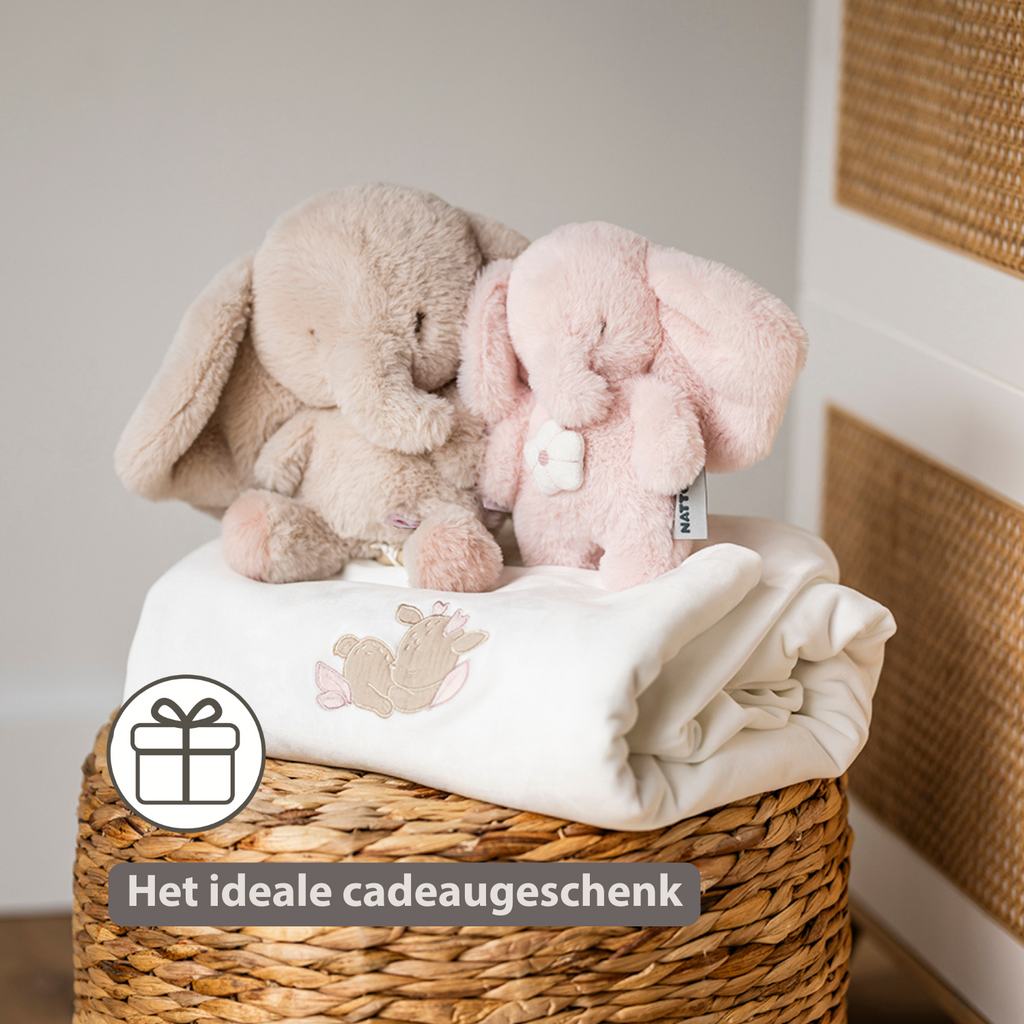FanFan Musical Cuddle Toy Elephant – 20 cm – Soft Plush with Music – Pink [NL]