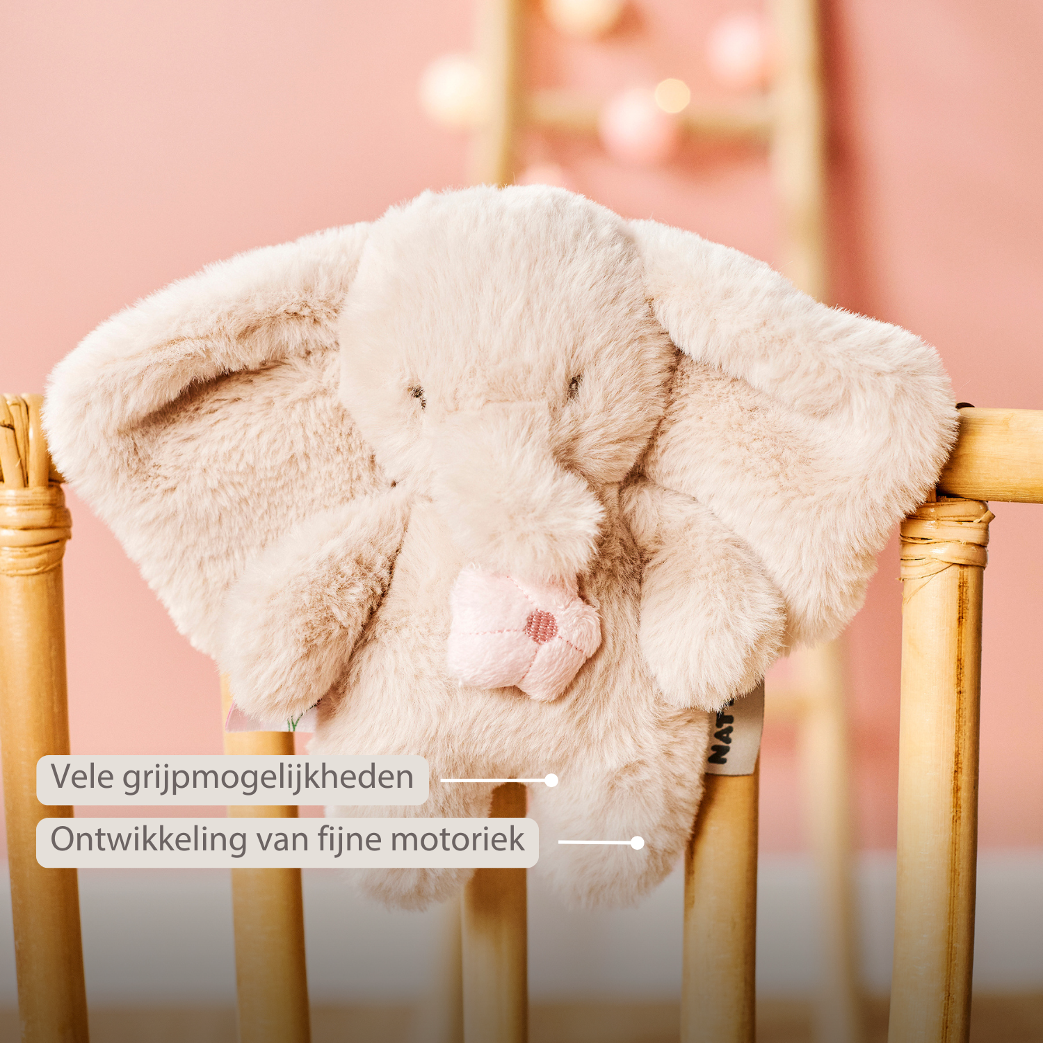 FanFan Musical Cuddle Toy Elephant - 20 cm - Soft Plush with Music - Sand [NL]