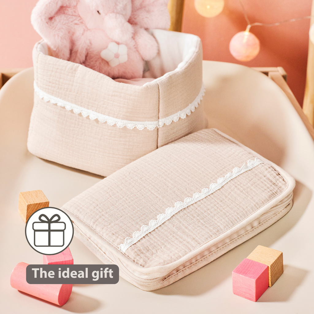 FanFan Health Book Cover – With Zipper – Protective Cover Baby Documents – Beige [EN]