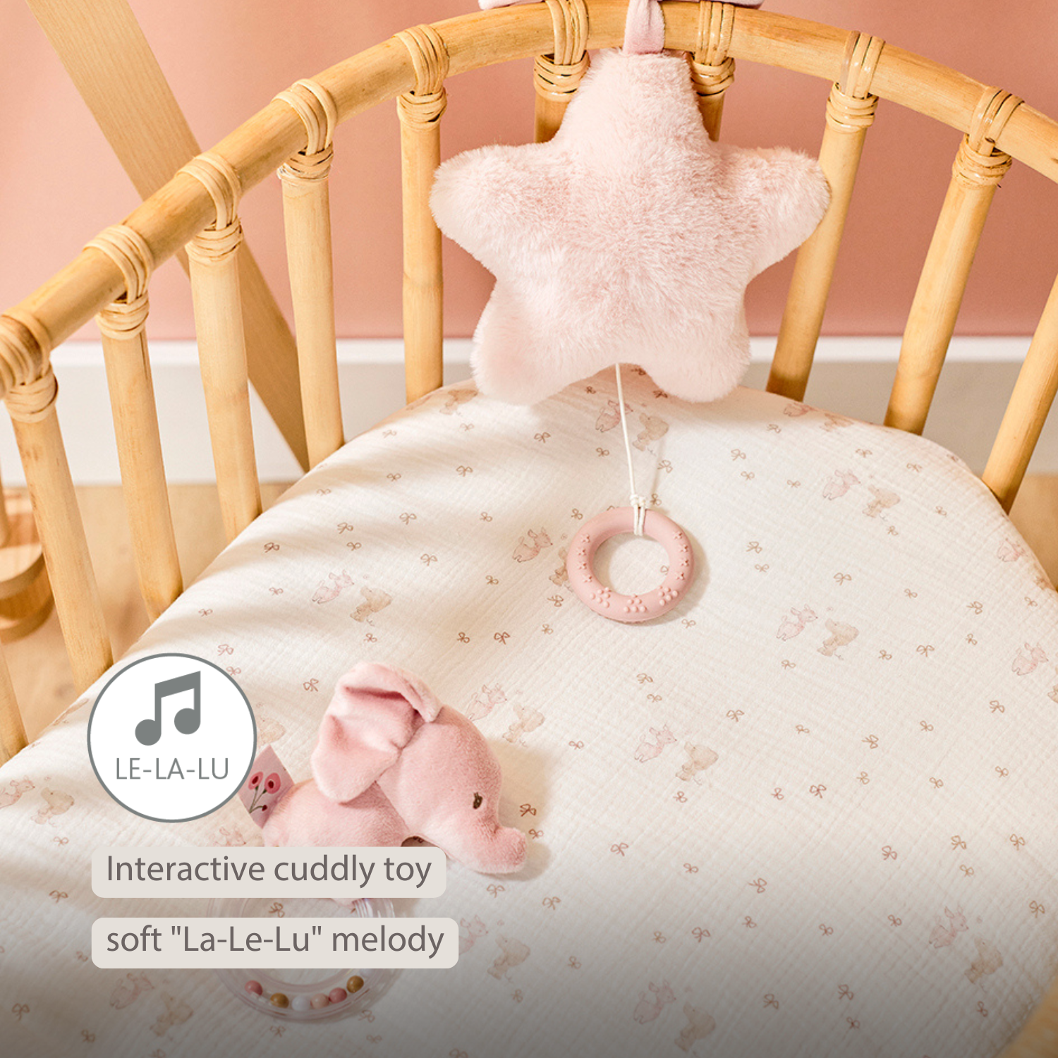 FanFan Music Cuddle Star – 25 cm – Soft Plush Toy with Music – Pink [EN]