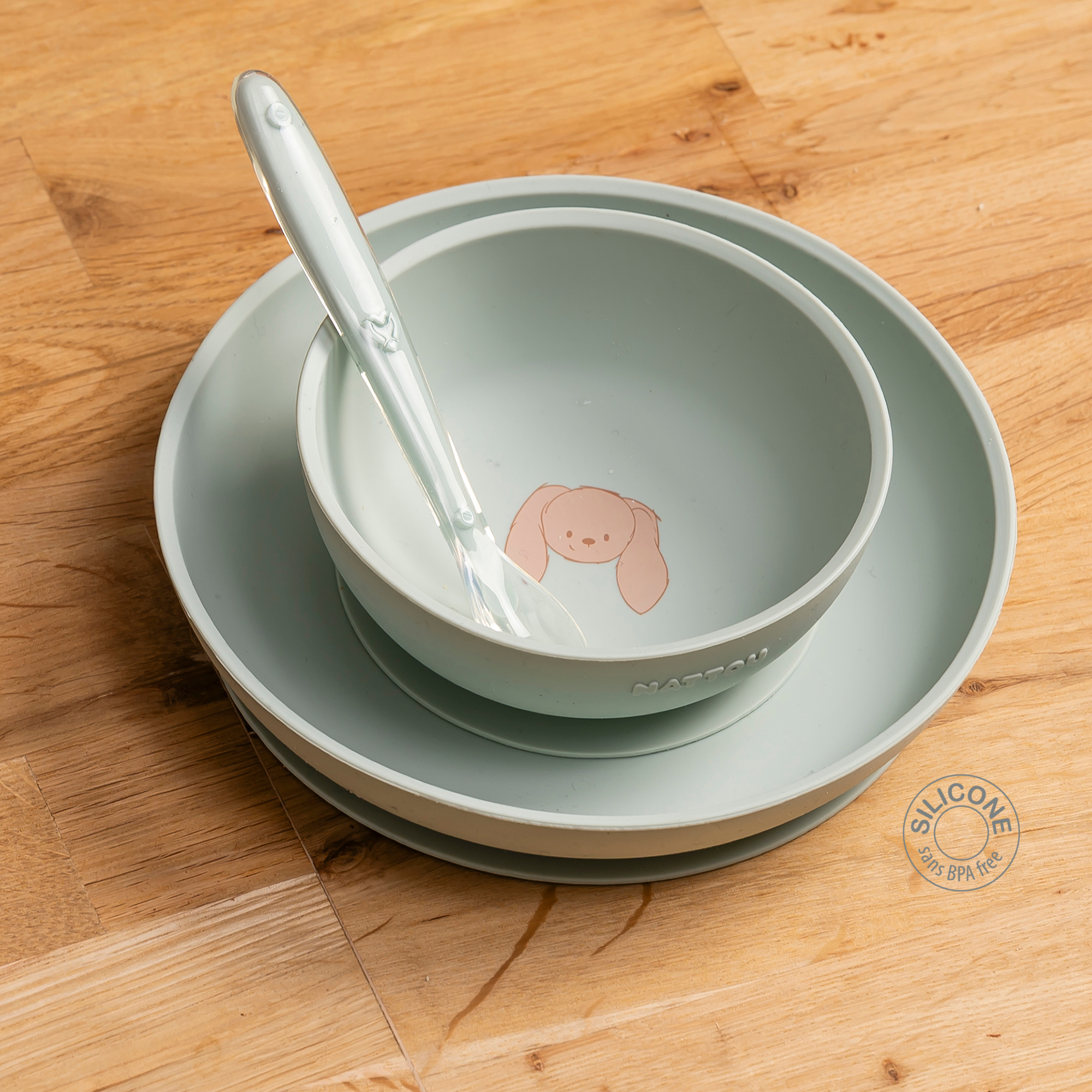 Mealtime Silicone Tableware Set for Children, 3 pcs with Suction - Linden Green [DE]