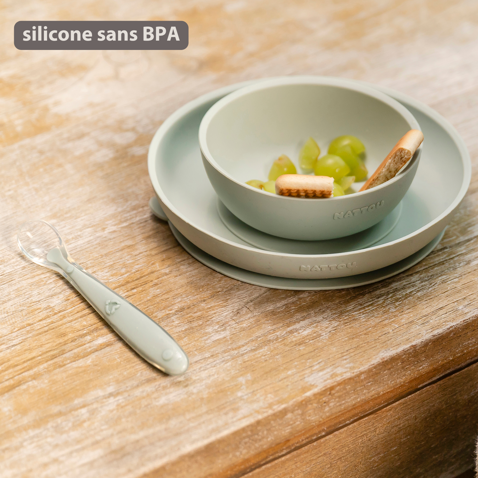 Mealtime Silicone Tableware Set for Children, 3 pcs with Suction - Linden Green [FR]