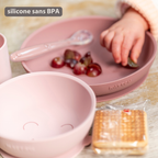 Mealtime Silicone Tableware Set for Children, 4 pcs with Suction - Pink [FR]