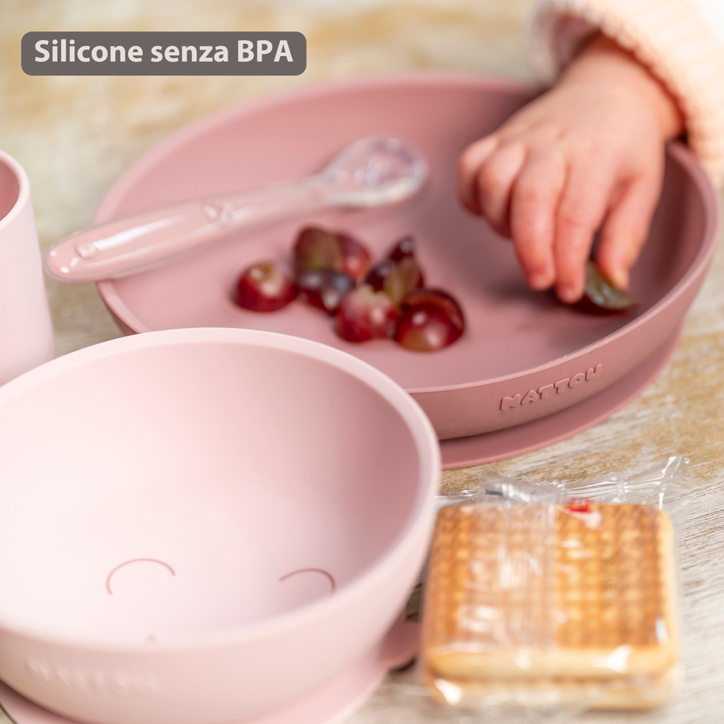 Mealtime Silicone Tableware Set for Children, 4 pcs with Suction - Pink [IT]