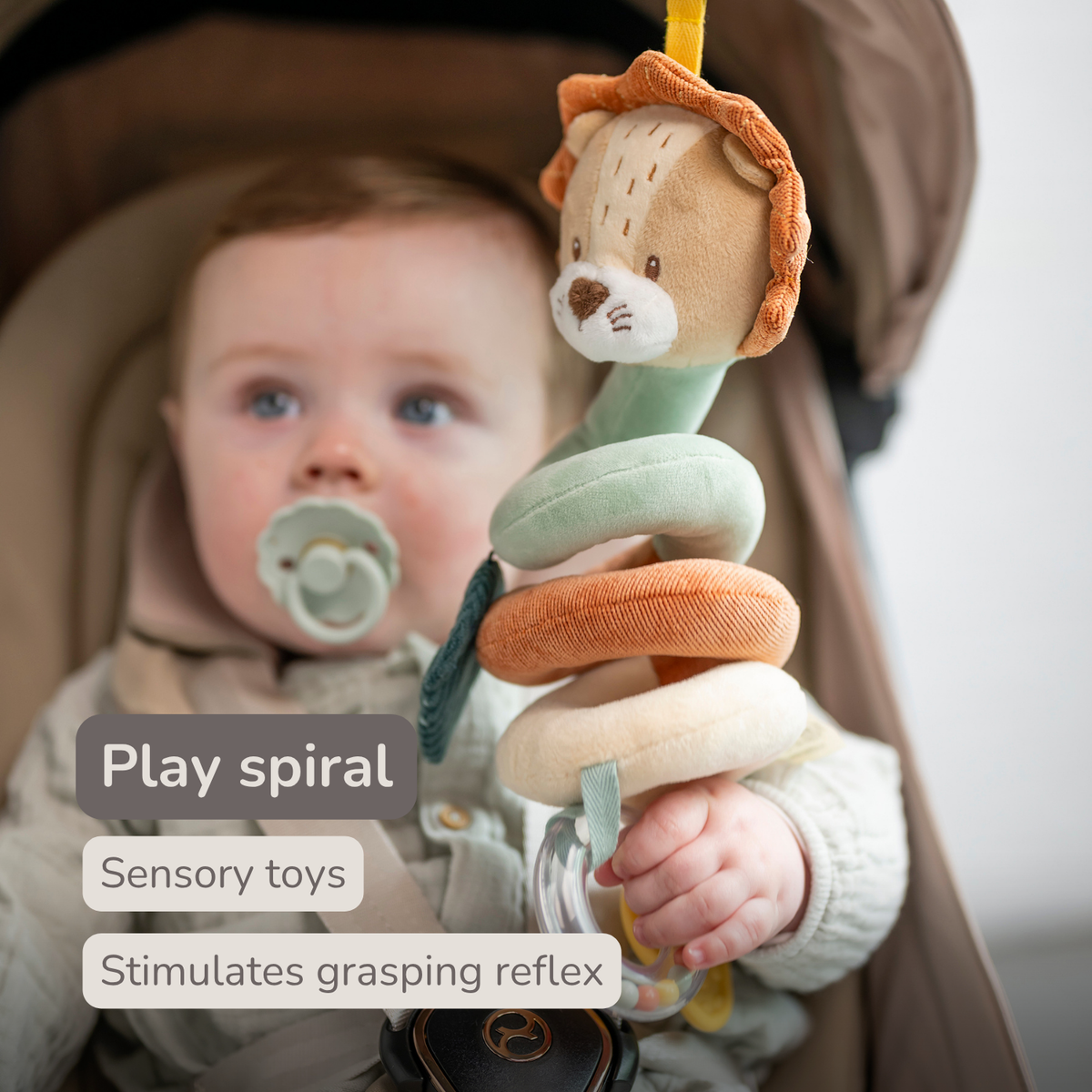 Vertical Playpen Spiral Baby Lion Léon - Hanging Activity Spiral for Home or On the Go - 28 cm - Multicolored [EN]