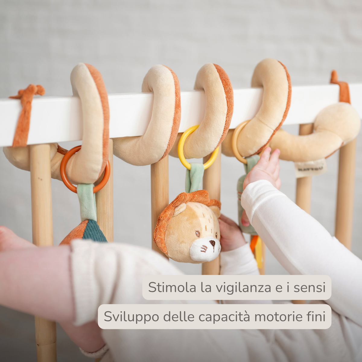 Playpen Spiral Baby Lion Léon - Activity Spiral for Home or On the Go - 25 cm - Multicolored [IT]