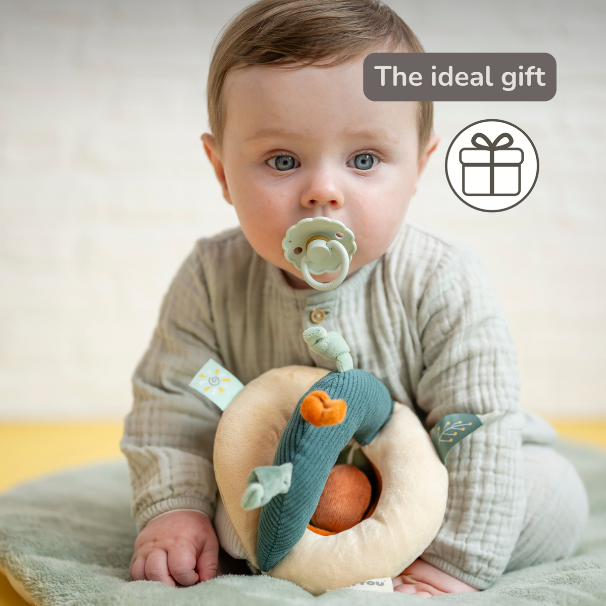 Soft Grip Ball Lion Léon - Plush Activity Ball - Sensory Toy - 15 cm - Multicolored [EN]