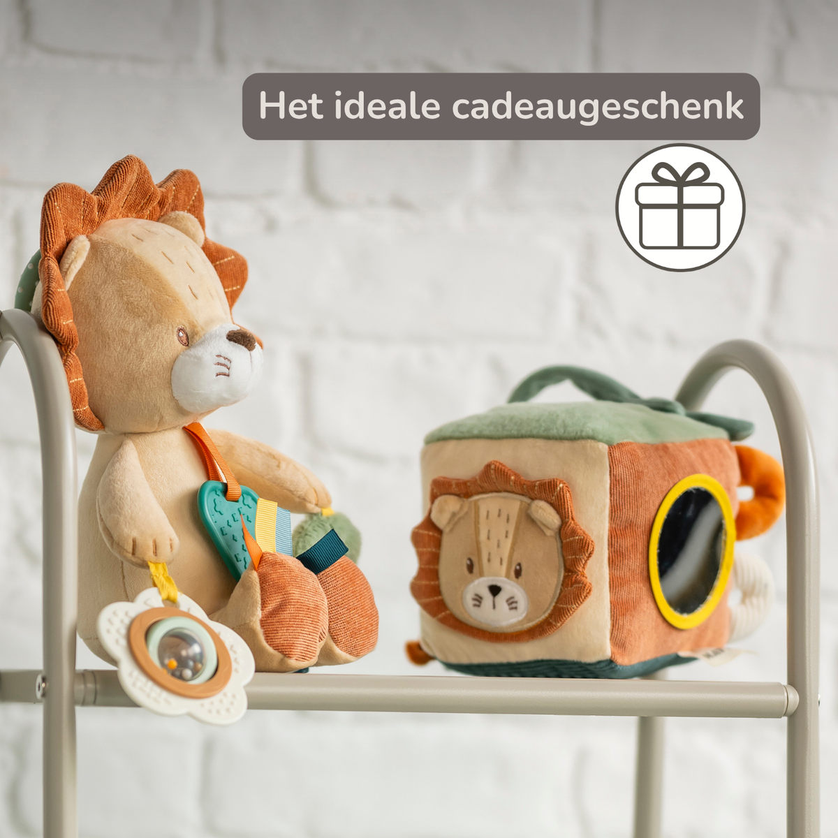 Soft Activity Cube Lion Léon - Baby Toy - 11 cm - Multicolored [NL]