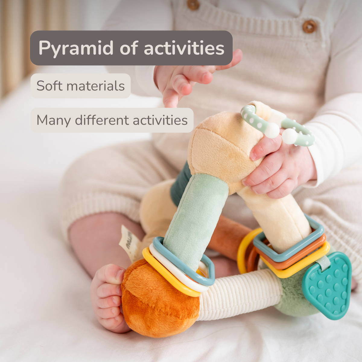 Soft Activity Pyramid Lion Léon - Baby Toy - 18 cm - Multicolored [EN]