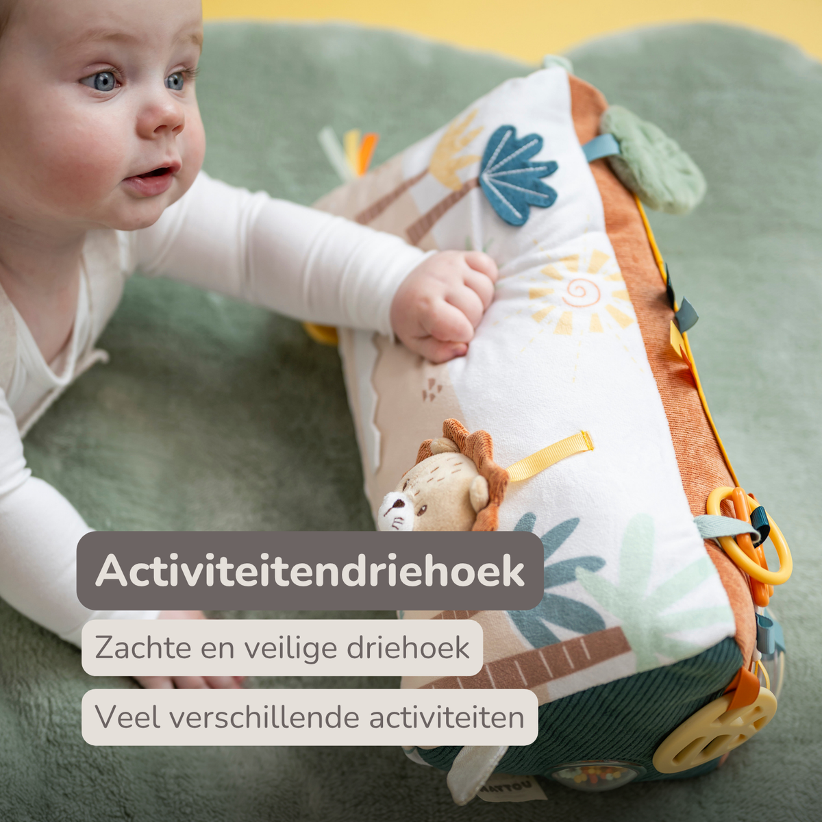 Soft Activity Triangle Lion Léon - Baby Toy - 33 x 18 cm - Multicolored [NL]