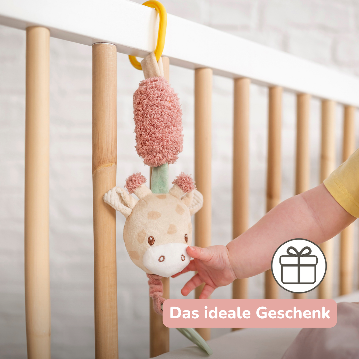 Activity toy with sounds Giraffe Gina - Hanging Rattle - 28 cm - Multicolored [DE]