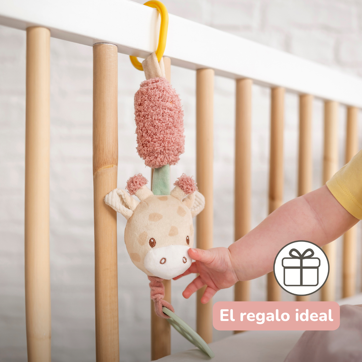 Activity toy with sounds Giraffe Gina - Hanging Rattle - 28 cm - Multicolored [ES]