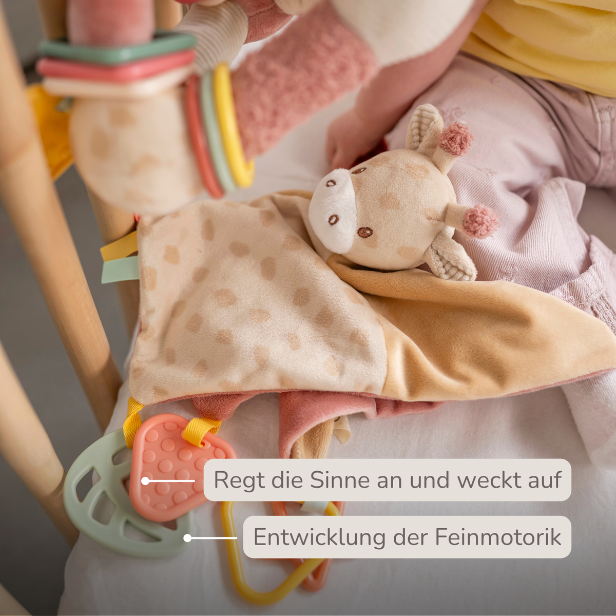 Baby Activity Comforter Gina - Doudou Giraffe - 28 x 28 cm - Multicolored [DE]