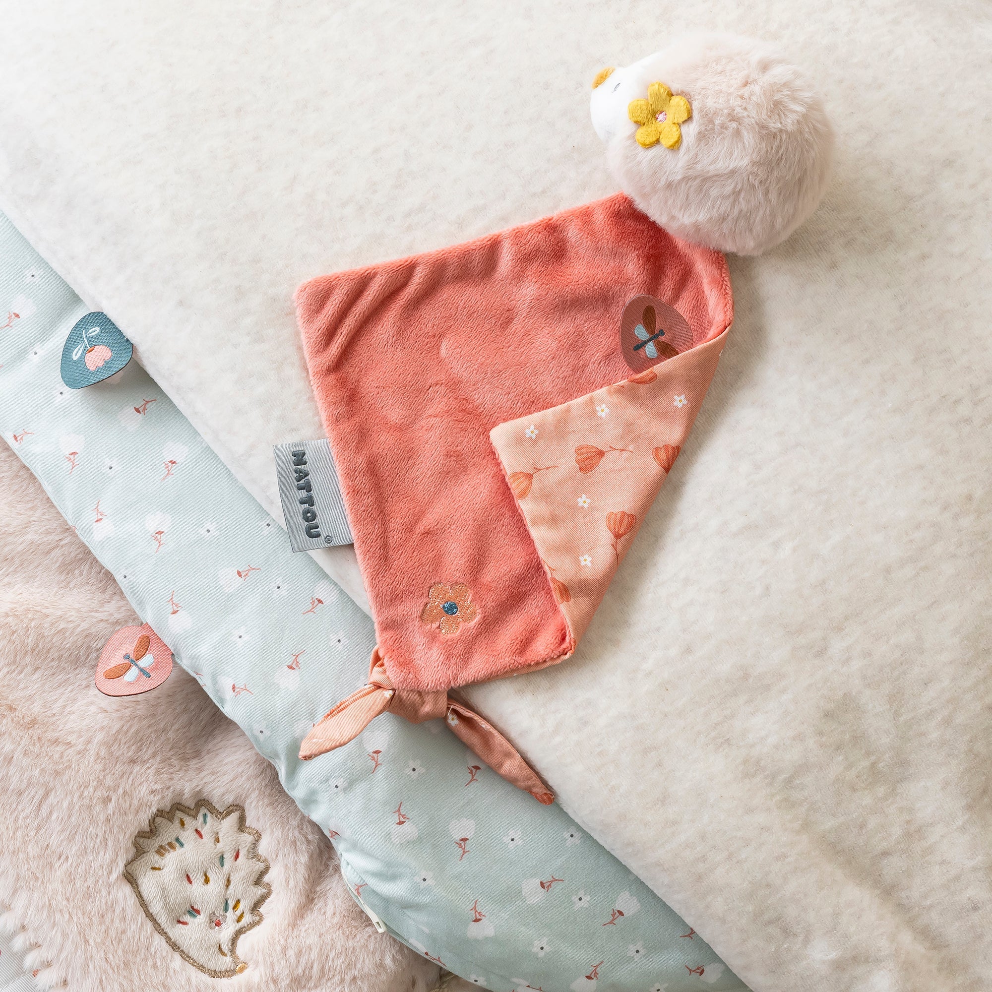 Nattou Comforter Doudou Hedgehog Zoe