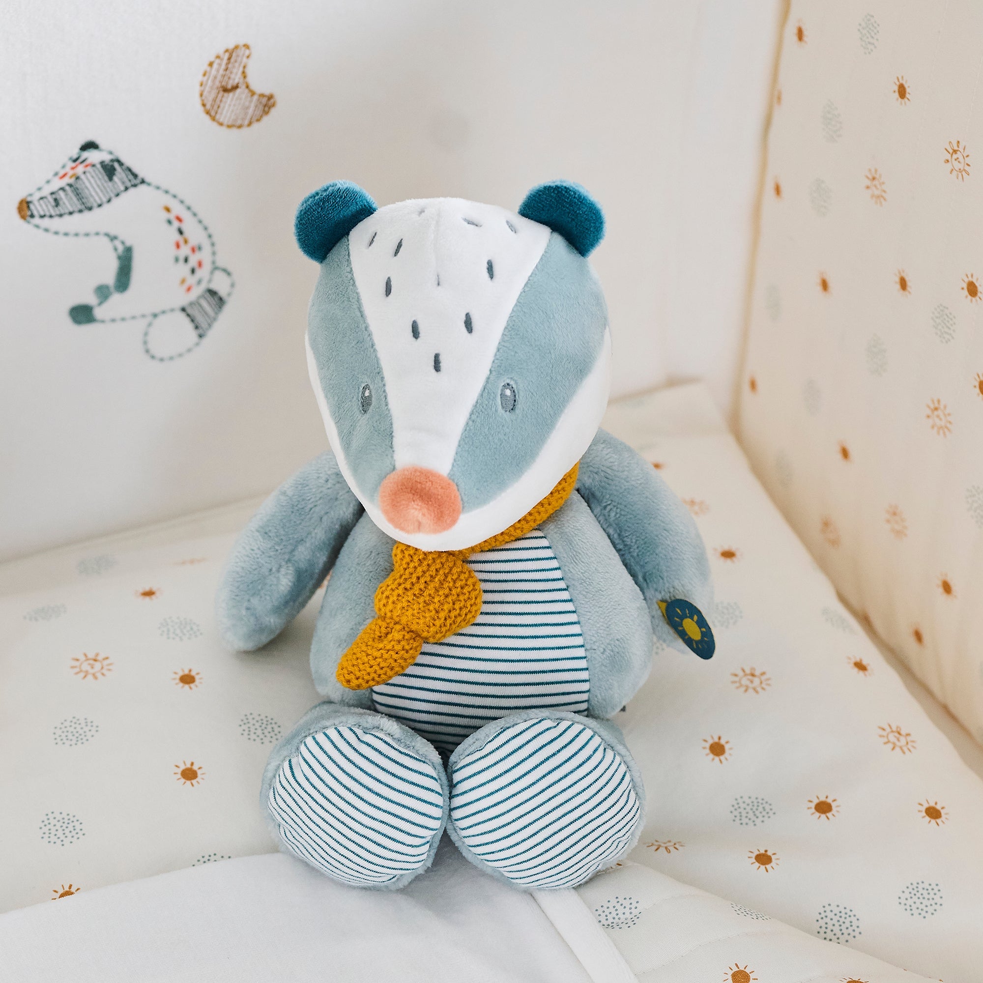 Nattou Cuddly Badger Felix