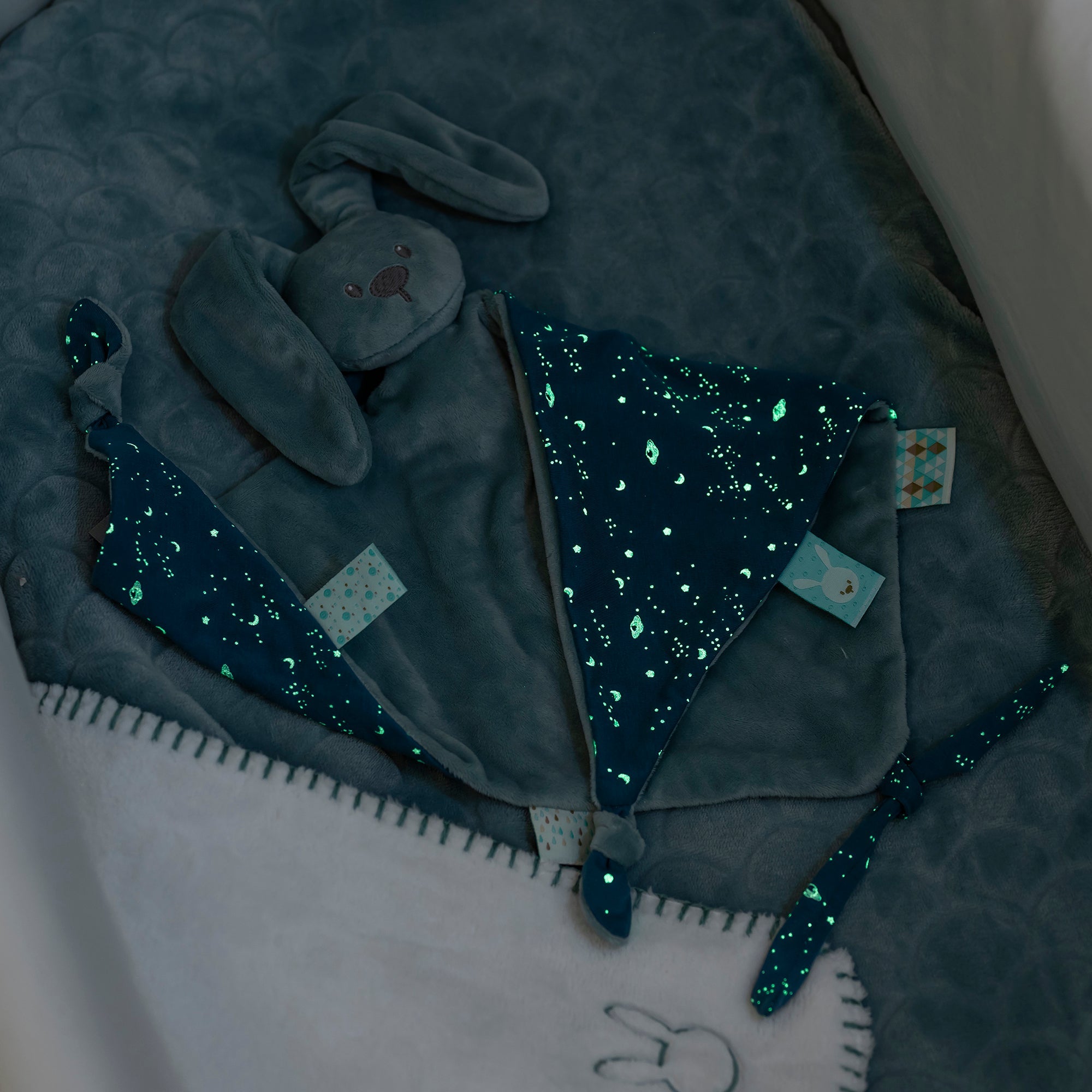 Nattou Big Comforter Doudou Rabbit LAPIDOU